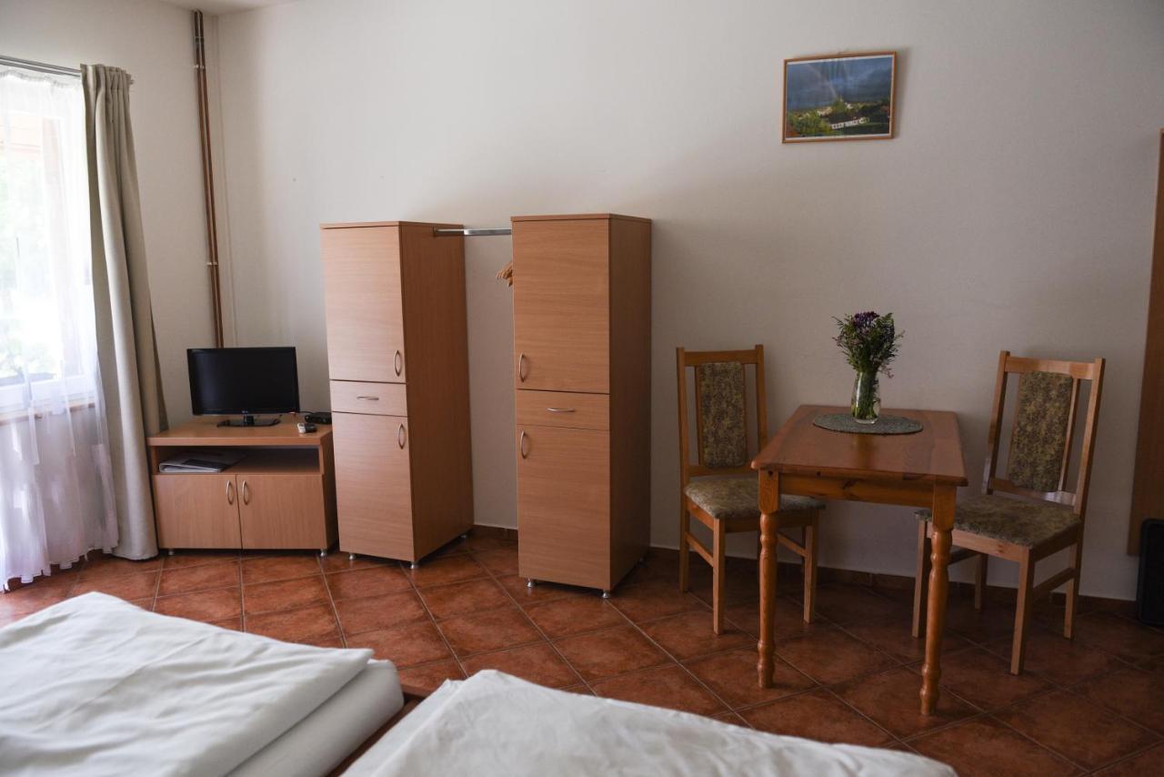 Penzion U Skutilů Pilníkov Esterno foto